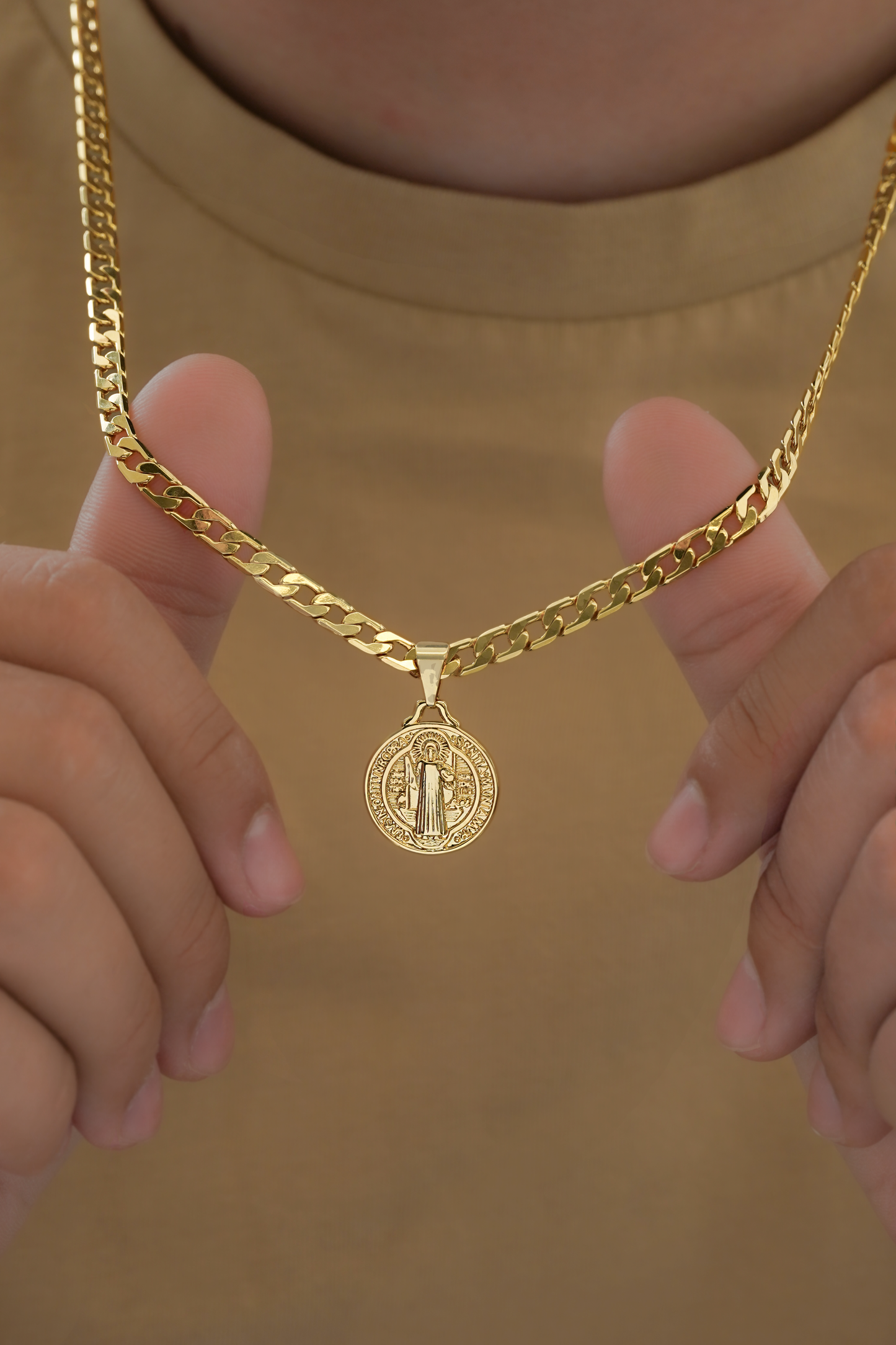 D Medalla de San Benito Grande