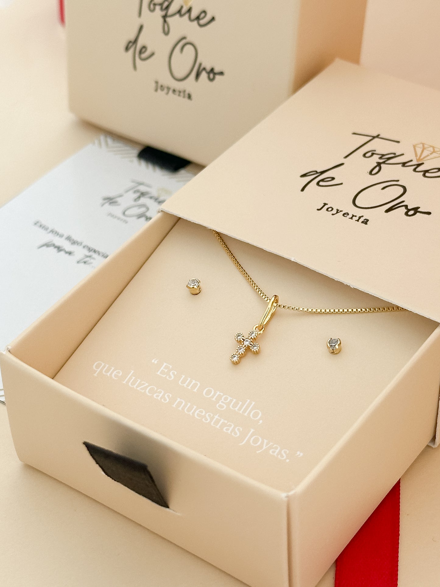 Juego De Cruz + Aretes