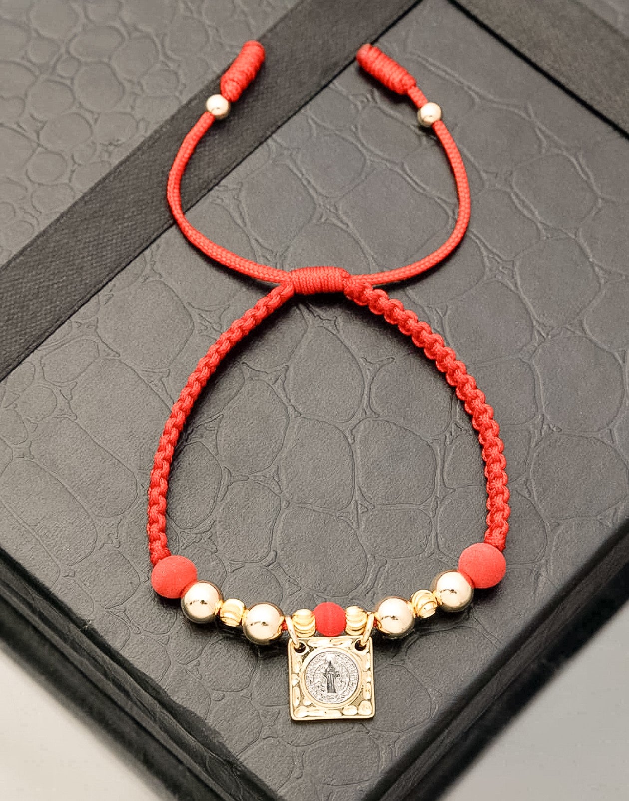 Pulsera Escapulario San Benito Protección