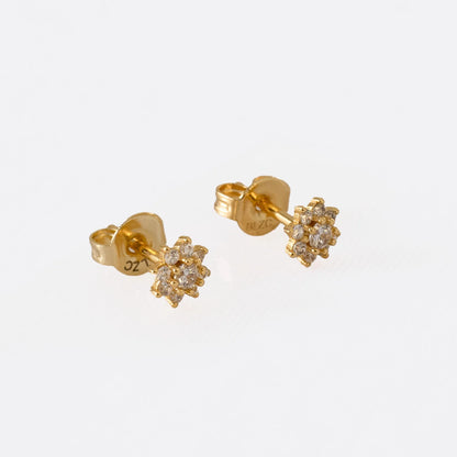 Arete Baby Flower