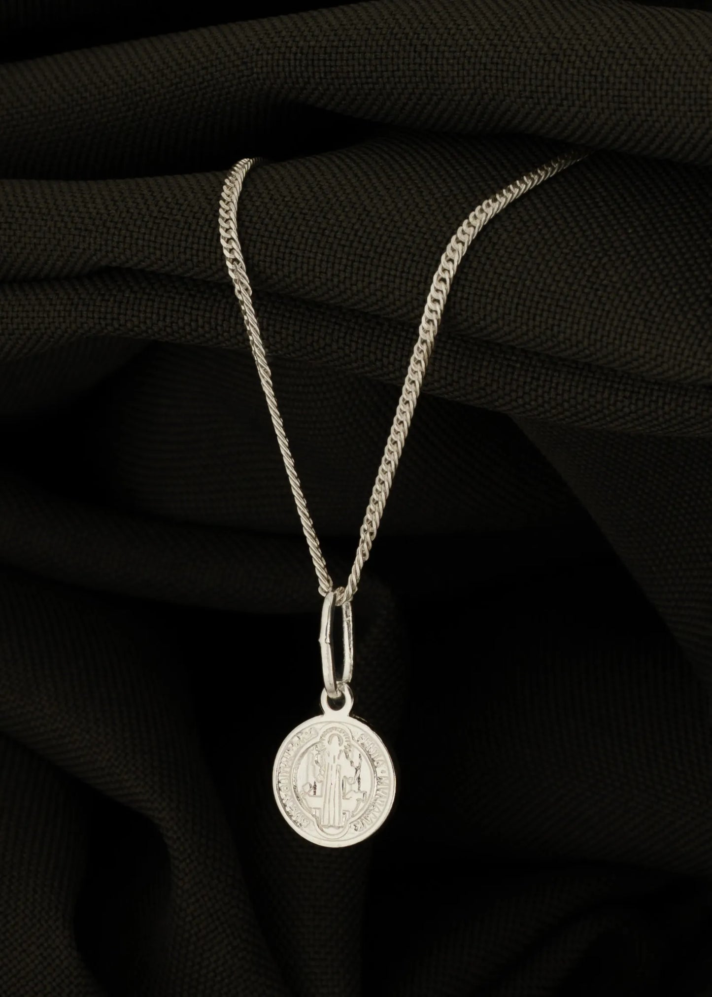 Cadena cubana 45 cms + Dije San Benito