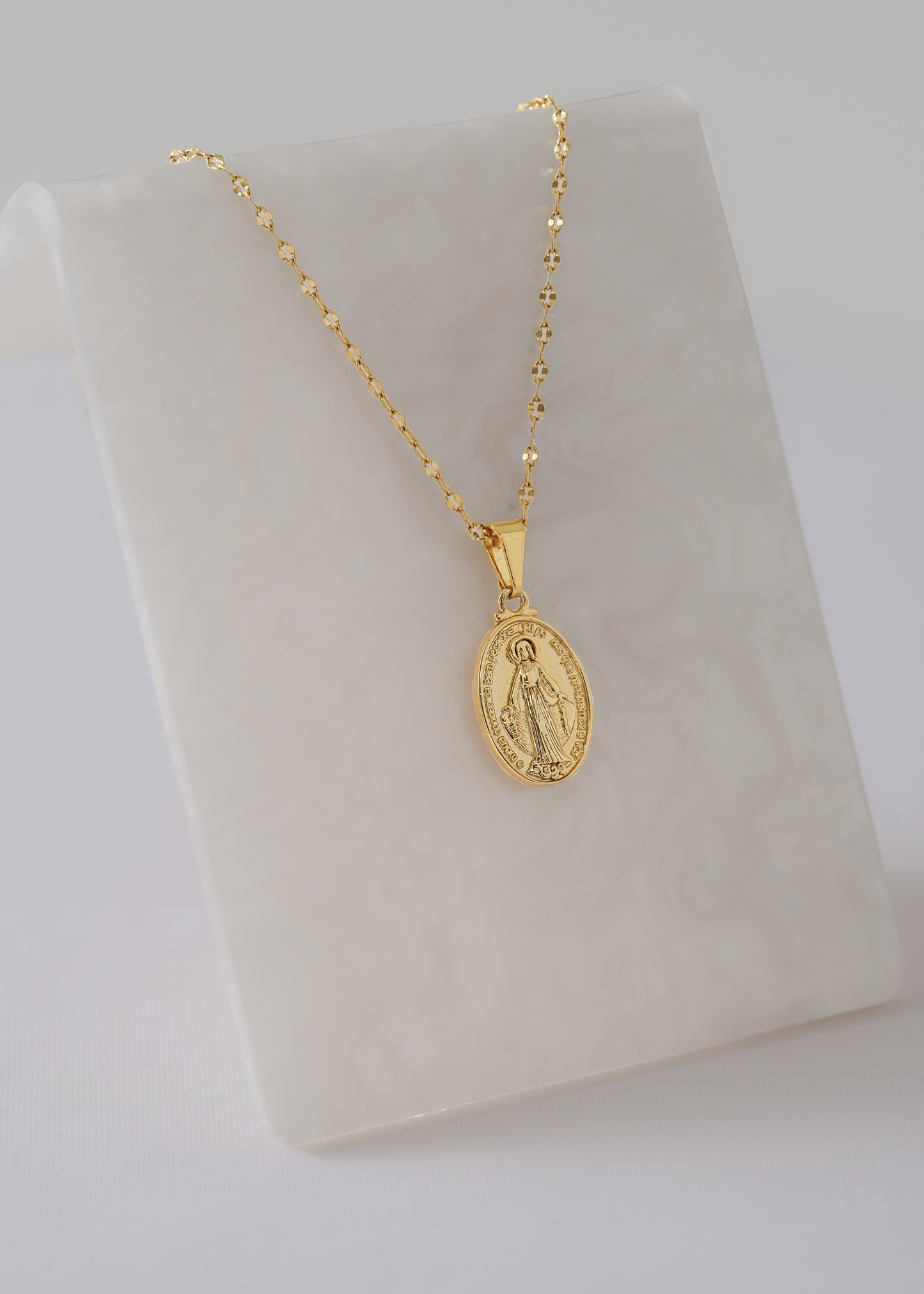 Dije Virgen Nuestra Señora Milagrosa