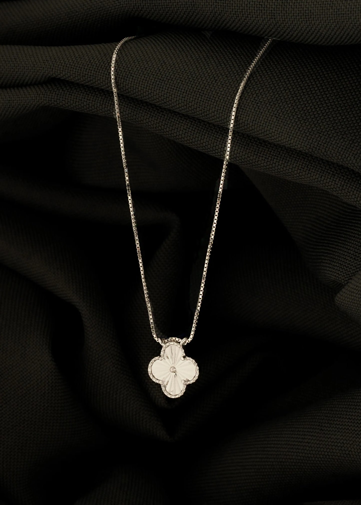 Gargantilla Clover 1,3 cm 45 Cms + Ext