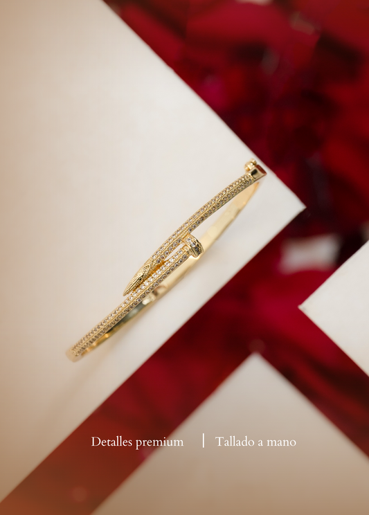 Pulsera CT clavos ( unisex )
