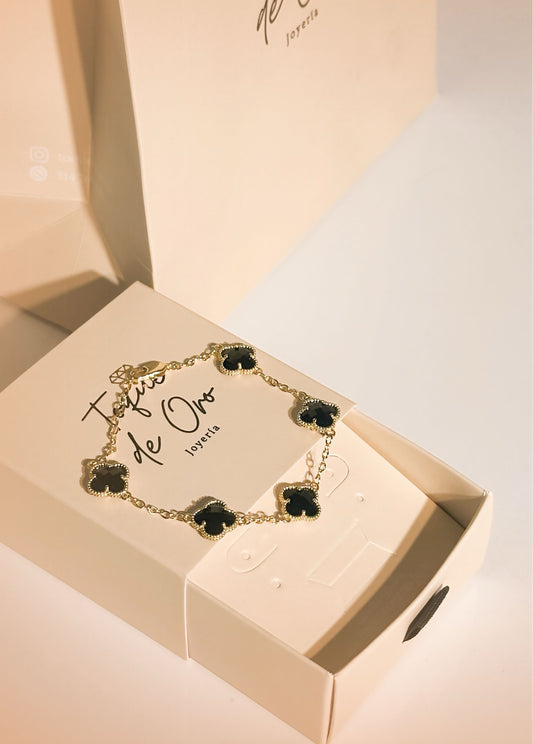 Pulsera Clover negra + Extensor